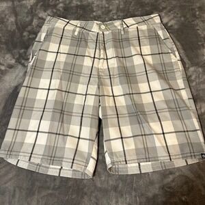 Rusty Plaid Shorts Mens Size 36 Gray White Black Casual Outdoor Beach Golf